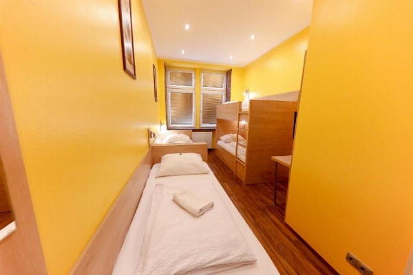 Do Step Inn  Hotel & Hostel image 14