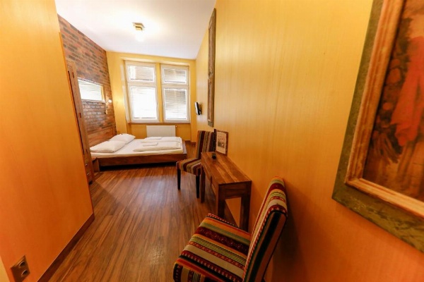 Do Step Inn  Hotel & Hostel image 26