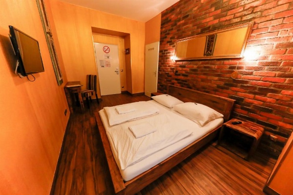 Do Step Inn  Hotel & Hostel image 27
